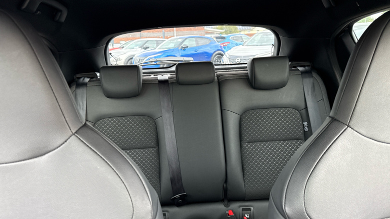 Nissan Juke 1.6 Hybrid N-Connecta 5dr Auto Hybrid Hatchback